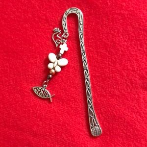 NWT, Handmade by A Charmed Life. Silver Bible Bookmark